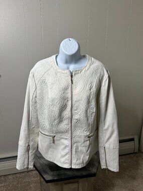 Kate & Mallory size XL stylish off white jacket with gold zippers